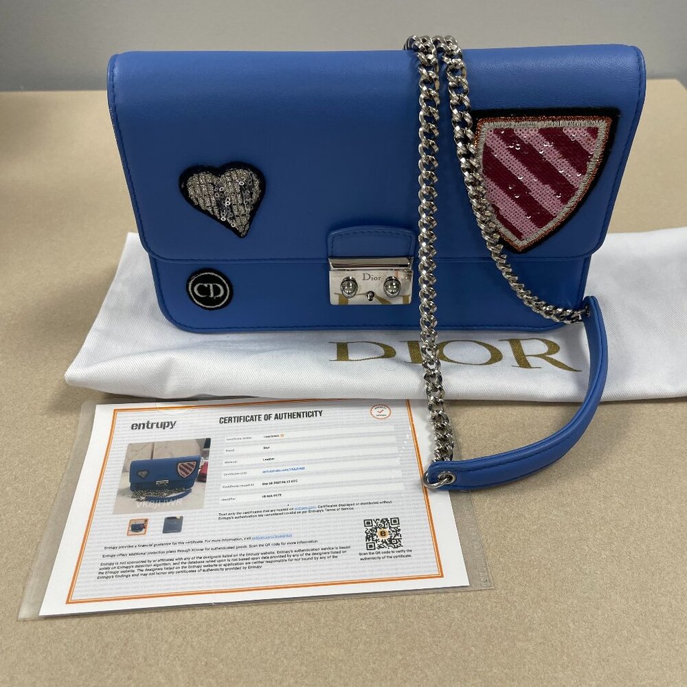 Christian Dior Miss Dior Promenade Heart Badge Wallet on a Chain - Preowned - Picture 2 of 13